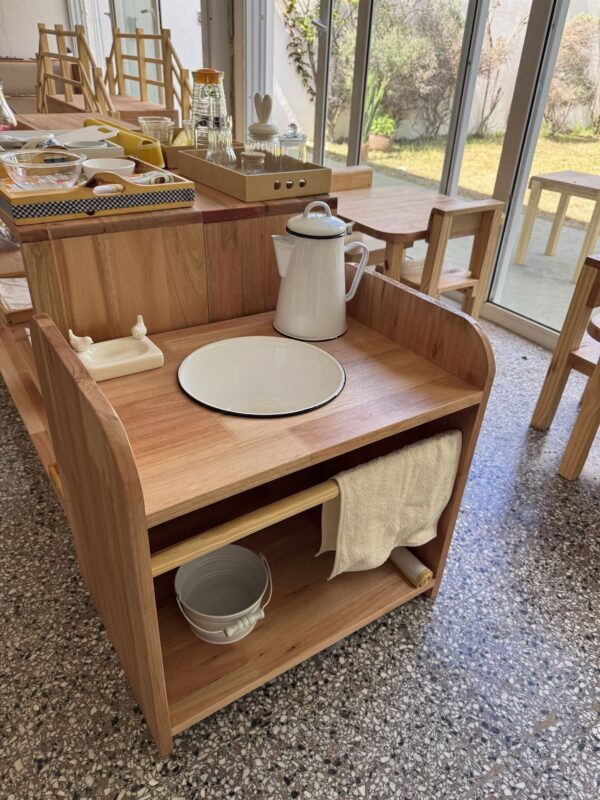 Mueble para lavado de manos y uñas - Imagen 4