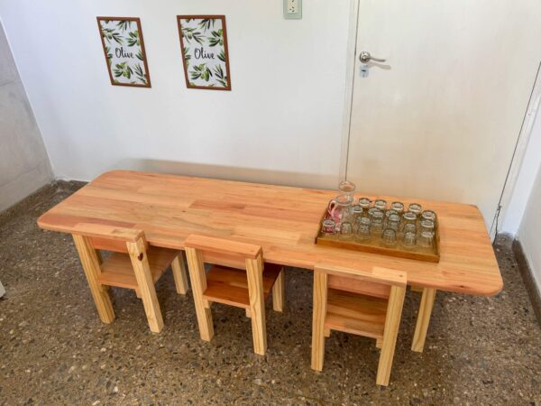 Mesita con sillita